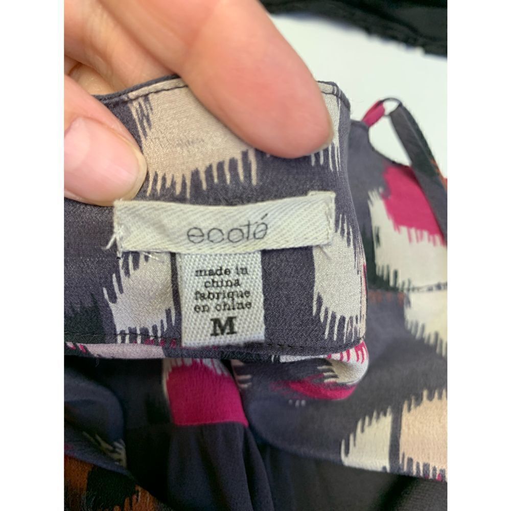 Ecote
Urban Outfitters Silk Multicolor Tank Top Size M - Picture 7 of 11